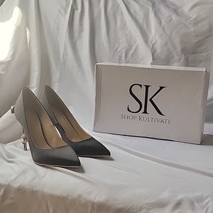 SK Black heels size US 6